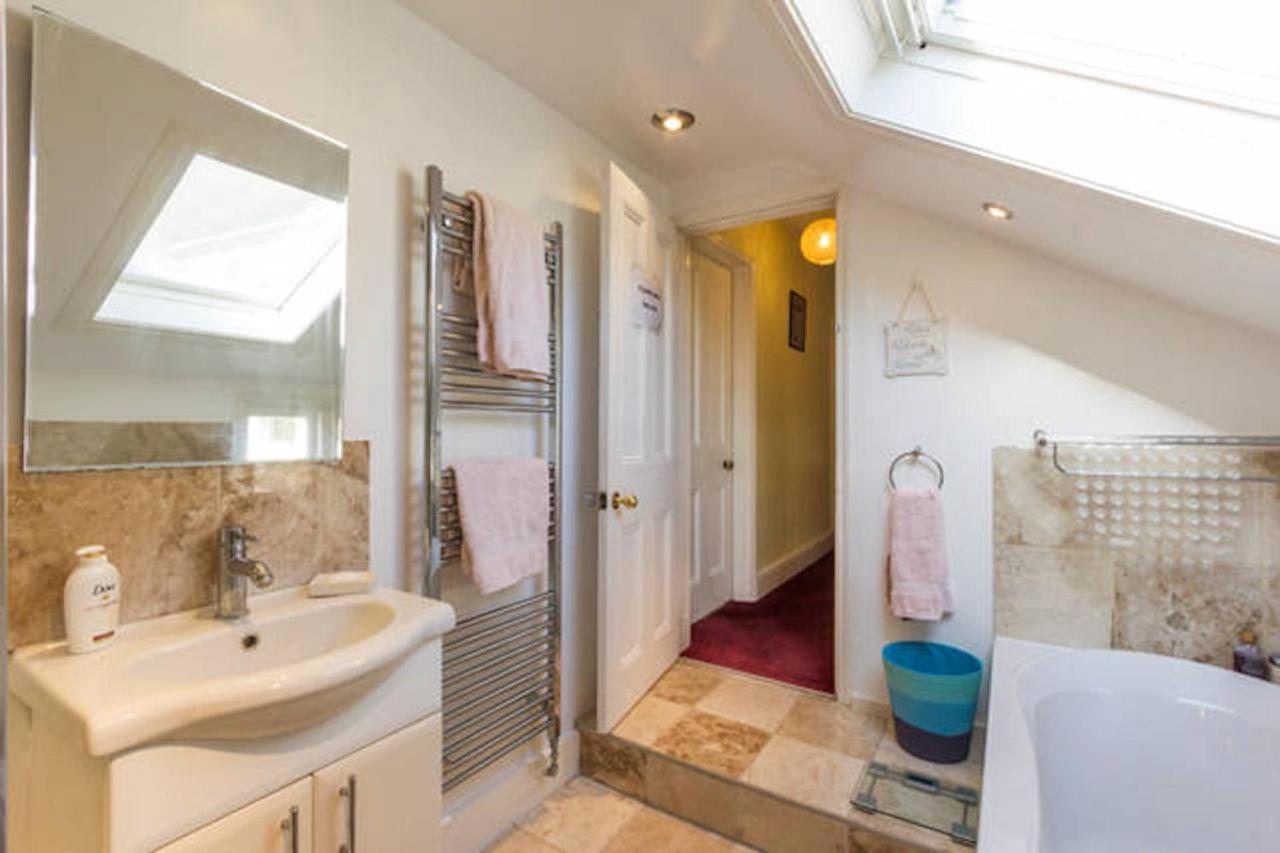 Endearing Edwardian House In Quaint Deal, Kent エクステリア 写真