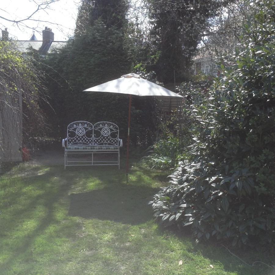 Endearing Edwardian House In Quaint Deal, Kent エクステリア 写真