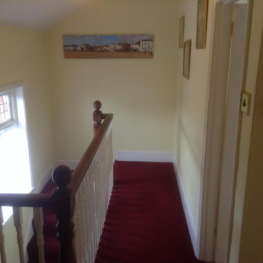 Endearing Edwardian House In Quaint Deal, Kent エクステリア 写真